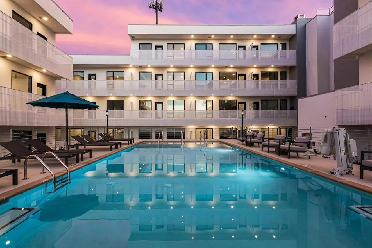 Unique Nashville Condo With Pool, Patio, Parking 펜션