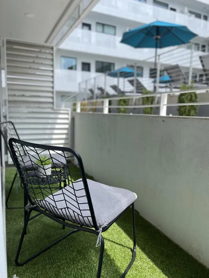 Unique Nashville Condo With Pool, Patio, Parking 0*,  미국