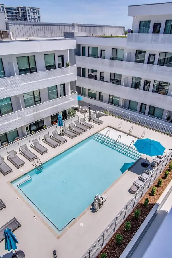 Unique Nashville Condo With Pool, Patio, Parking 펜션
